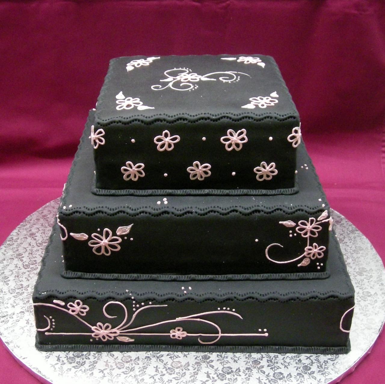 H.A.16 Aufsatztorte in Schwarz